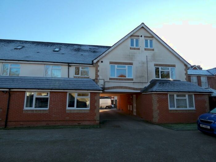 1 Bedroom Apartment To Rent In Basingstoke, Hampshire, RG21