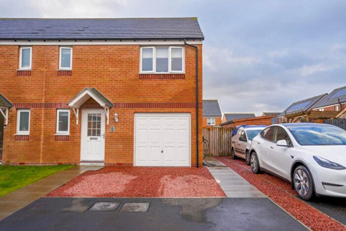 3 Bedroom Semi-Detached House For Sale In Cameron Gait, Stewarton, KA3