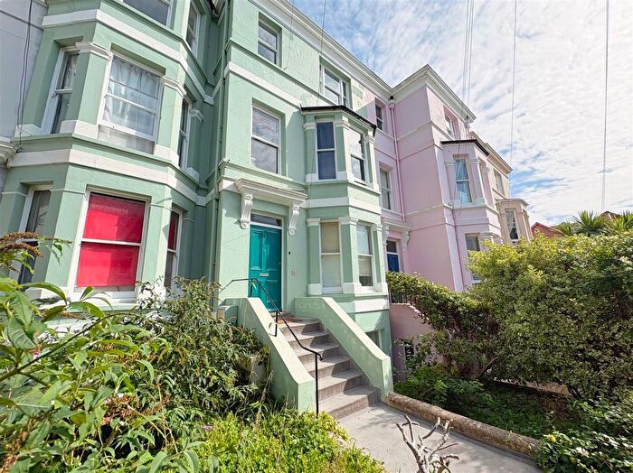 2 Bedroom Flat To Rent In Cobourg Place, Hastings, TN34