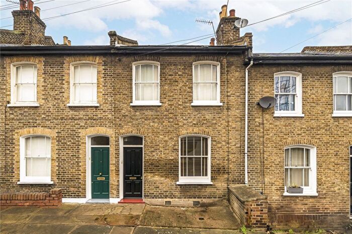 1 Bedroom Flat To Rent In Clandon Street, Deptford, SE8