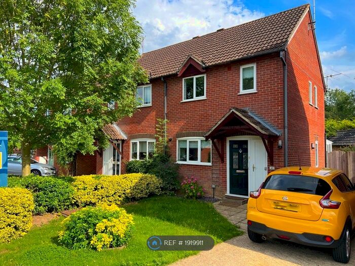 2 Bedroom Semi-Detached House To Rent In Renown Way, Basingstoke, RG24