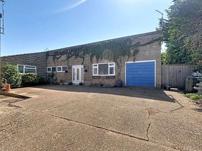 3 Bedroom Detached Bungalow For Sale In Willow Court, Littleport, Ely, CB6