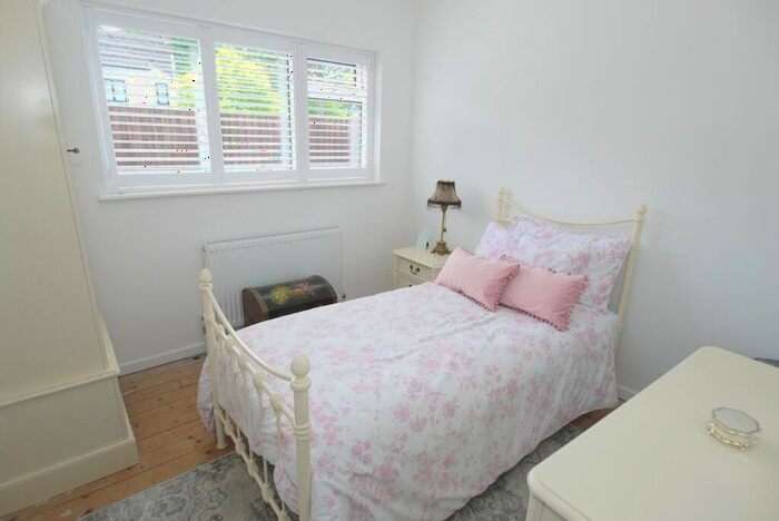 3 Bedroom Detached Bungalow For Sale In Station Road, Eynsford, DA4
