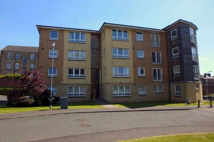 2 Bedroom Flat To Rent In Whitehill Court, Glasgow, G31