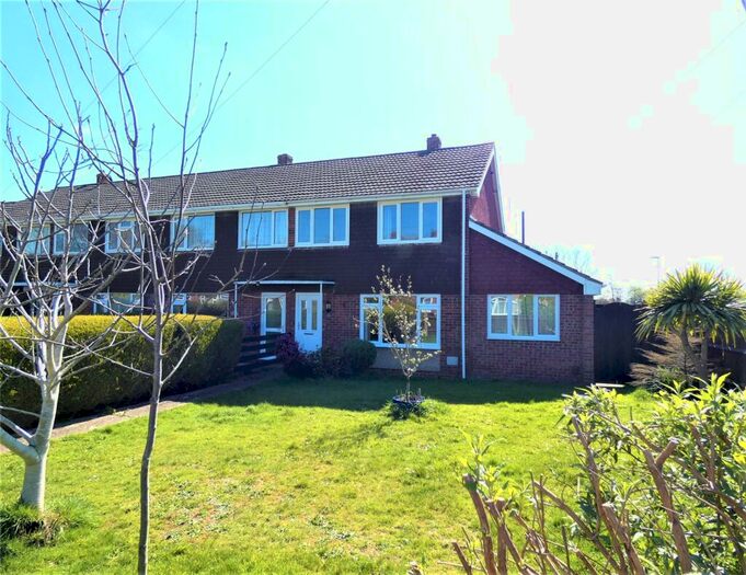 3 Bedroom End Of Terrace House To Rent In Pennine Walk, Fareham, Hampshire, PO14