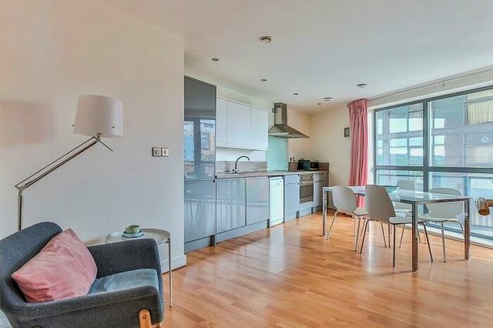 2 Bedroom Apartment To Rent In West One Plaza, Cavendish Street, S3