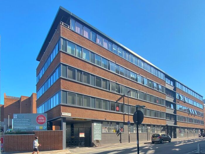 2 Bedroom Flat To Rent In Ogle Road, Southampton, SO14