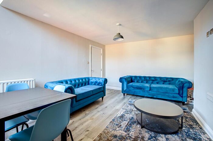 6 Bedroom Maisonette To Rent In Fairfield Road, Jesmond, NE2