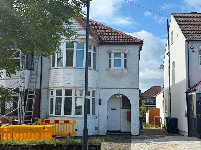 3 Bedroom Semi Detached House For Sale In Larkfield Avenue, Harrow, Middlesex, HA3