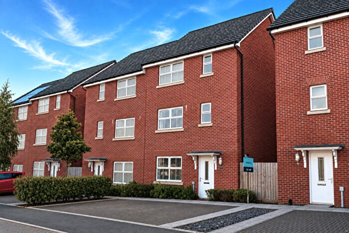 4 Bedroom Semi-Detached House For Sale In Braid Drive, Tiverton, Devon, EX16