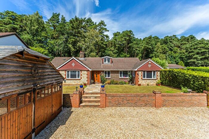 4 Bedroom Detached House For Sale In Walldown Road, Whitehill, Bordon, Hampshire, GU35