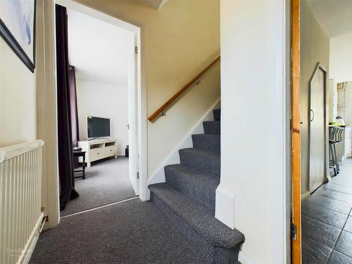 3 Bedroom Terraced House For Sale In Hartcroft Road, Bestwood Park, Nottingham, NG5