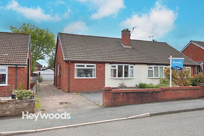 2 Bedroom Semi-Detached Bungalow For Sale In Ansmede Grove, Blurton, Stoke On Trent, ST3