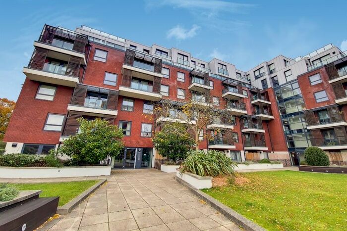 1 Bedroom Flat To Rent In Green Lane, Edgware HA8