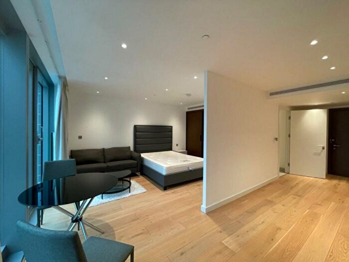1 Bedroom Studio To Rent In Landmark Pinnacle, Canary Wharf, E14