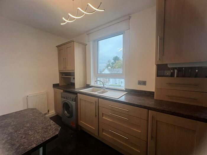 2 Bedroom Flat For Sale In Finlaystone Road, Kilmacolm, PA13