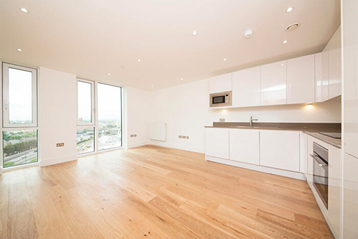1 Bedroom Apartment To Rent In Sky View Tower, High Street, Stratford, London, E15