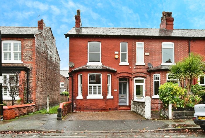 3 Bedroom End Terrace House For Sale In Harcourt Road, Altrincham, Cheshire, WA14