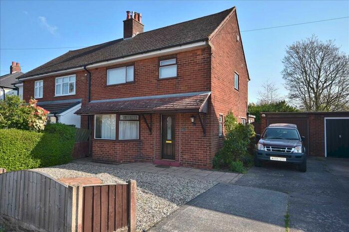 3 Bedroom Semi-detached House To Rent In Sandringham Avenue, Leyland, PR25