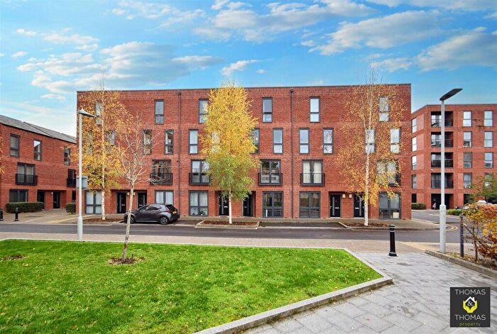 5 Bedroom Terraced House For Sale In Friars Orchard, Gloucester, GL1