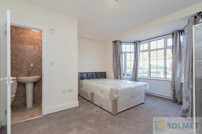 Studio To Rent In Whitton Avenue East, Sudbury, London, UB6