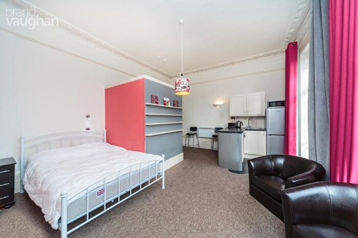 Flat To Rent In Montpelier Road, Brighton, East Sussex, BN1