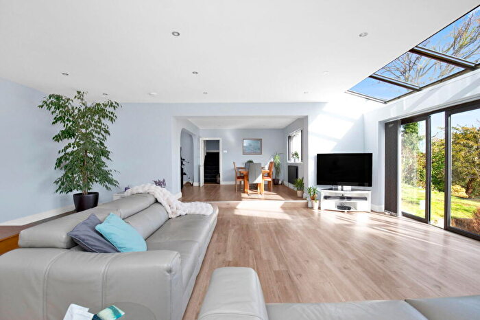 4 Bedroom Detached House For Sale In London Road, Rake, West Sussex, GU33