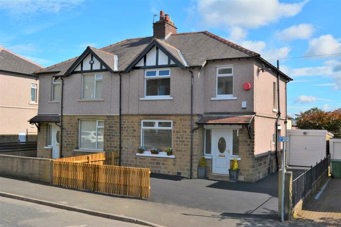 3 Bedroom Semi-Detached House To Rent In Alexandra Road, Lindley, Huddersfield, HD3