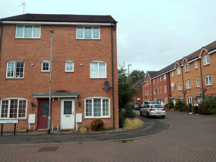 3 Bedroom House To Rent In Clough Drive, Stretton, Burton Upon Trent., DE14