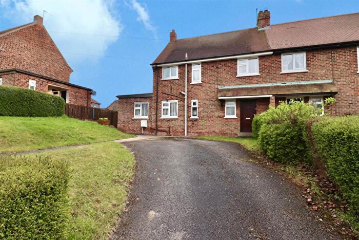 3 Bedroom Semi Detached House For Sale In Mill Hill, Ellerker, Brough, HU15