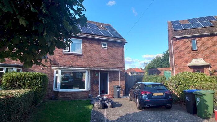3 Bedroom Semi-Detached House To Rent In Queensway, Leamington Spa, CV31
