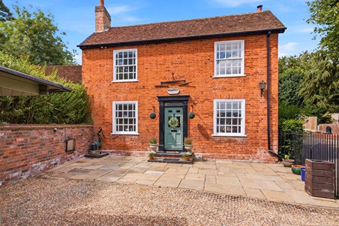 4 Bedroom Detached House For Sale In Lower Gustard Wood, Wheathampstead, St. Albans, Hertfordshire, AL4