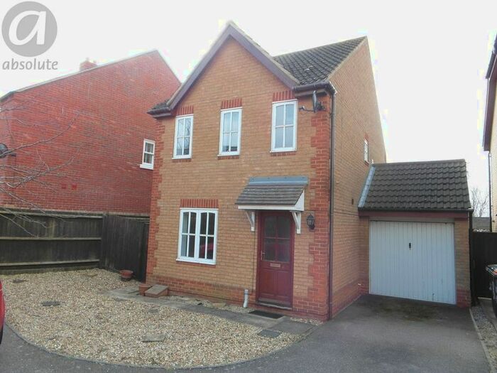 3 Bedroom Detached House To Rent In Whitings, Biddenham, Bedford, MK40