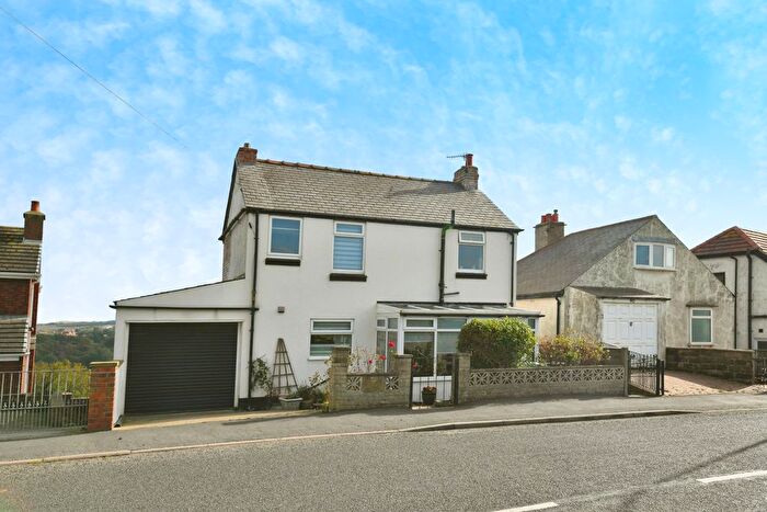 2 Bedroom Detached House For Sale In Ruswarp Lane, Whitby, North Yorkshire, YO21