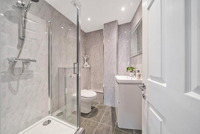 1 Bedroom Flat For Sale In Ladbroke Grove, Notting Hill, W10