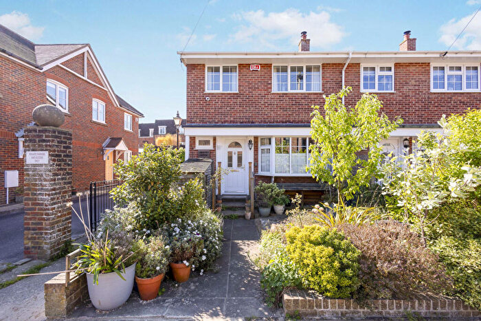 2 Bedroom Semi-Detached House To Rent In School Lane, Emsworth, Hampshire, PO10