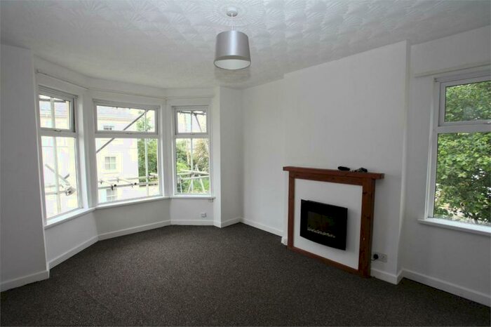 1 Bedroom Flat To Rent In Carlyon Road, St Austell, Cornwall, PL25