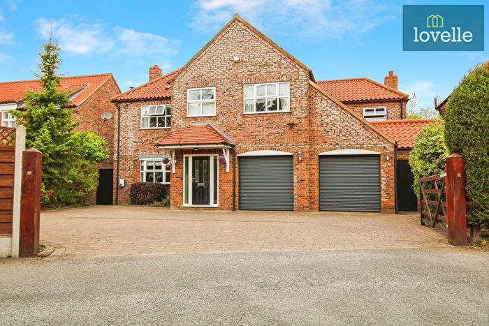 4 Bedroom Detached House For Sale In Beck Farm Mews, Barnoldby Le Beck, DN37