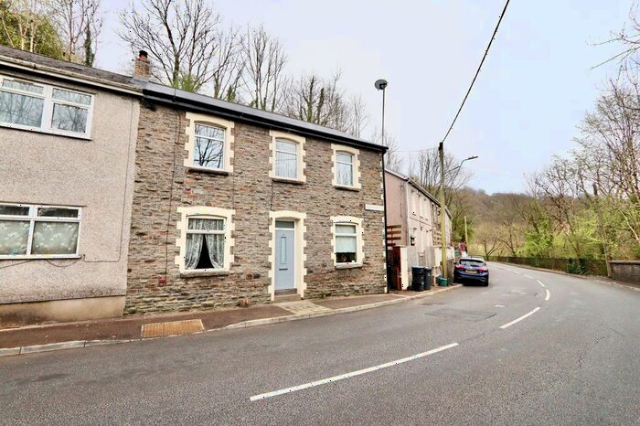 3 Bedroom Semi-Detached House For Sale In High Street, Llanhilleth, NP13