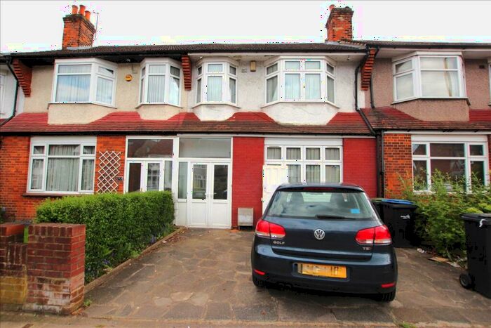 3 Bedroom House To Rent In Southbury Road, Enfield, Middlesex, EN1