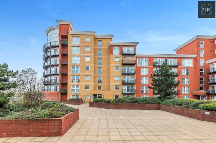 2 Bedroom Flat To Rent In Memorial Heights, Monarch Way, Newbury Park, Ilford, IG2