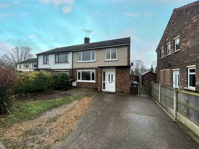 3 Bedroom House To Rent In Vine Road, Tickhill, Doncaster, DN11