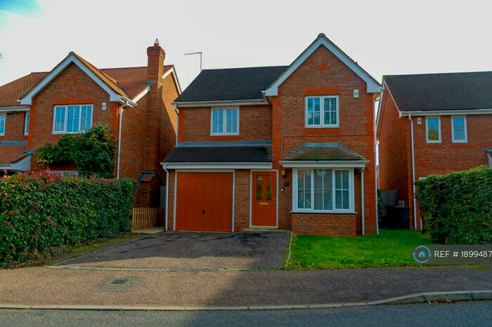 4 Bedroom Detached House To Rent In Monro Place, Epsom, KT19