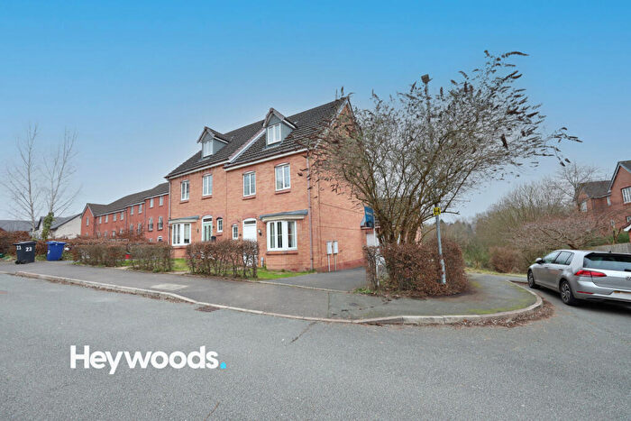 4 Bedroom Semi Detached House To Rent In Chervil Close, Newcastle, ST5