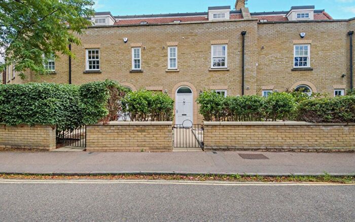 3 Bedroom Terraced House To Rent In Church Street, Cambridge, Cambridgeshire, CB4