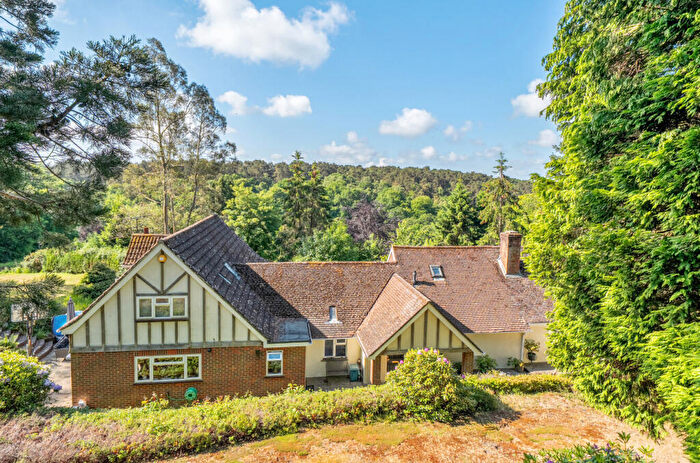 4 Bedroom Detached House For Sale In Headley Road, Grayshott, Hindhead, Hampshire, GU26