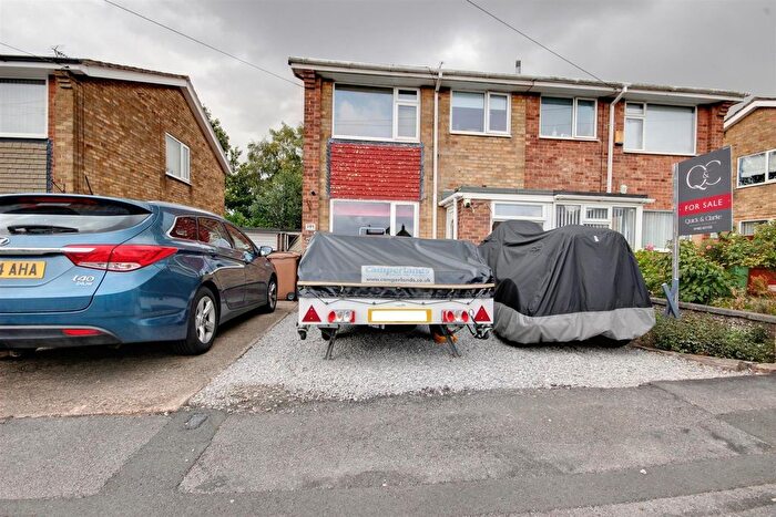 3 Bedroom Semi-Detached House For Sale In Boothferry Road, Hessle, HU13