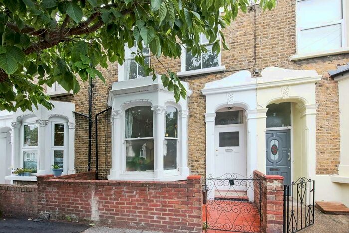 5 Bedroom House To Rent In Geldart Road, London, SE15