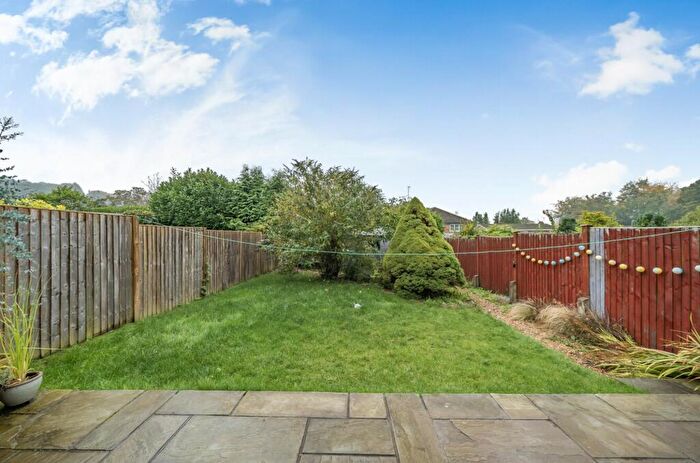 3 Bedroom Terraced House For Sale In Copse Road, Haslemere, GU27