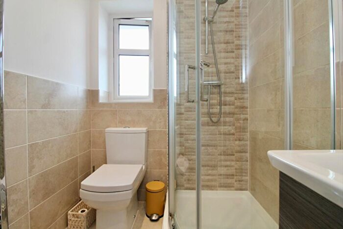 3 Bedroom Semi-Detached House For Sale In Knight Gardens, Lymington, SO41
